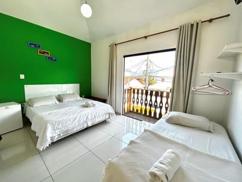 Deluxe Triple Room | Minibar, free WiFi, bed sheets