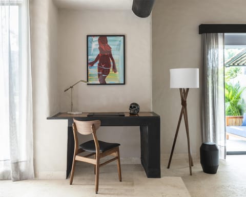 1 bedroom, premium bedding, minibar, in-room safe