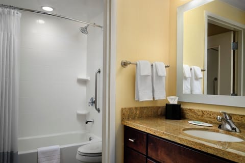 Studio Suite, 2 Queen Beds | Bathroom | Combined shower/tub, hair dryer, towels