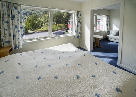 Triple Room | Iron/ironing board, cribs/infant beds, free WiFi, bed sheets