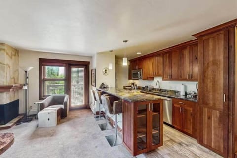 Condo (Vail Lion Square 1 Bed Gold) | Private kitchen | Dining tables
