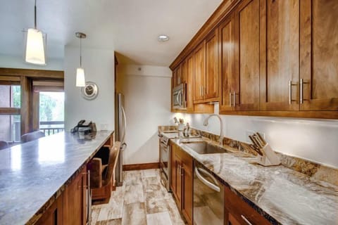 Condo (Vail Lion Square 1 Bed Gold) | Private kitchen | Dining tables