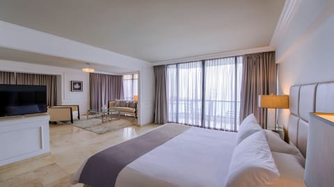 Royal Suite, 1 Twin Bed | Egyptian cotton sheets, down comforters, minibar, in-room safe