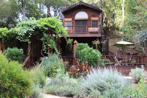 House (2 Bedrooms) | Front of property