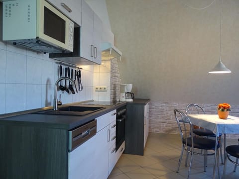 Kitchen area