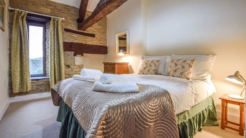 Bedroom 3, double, Butts Farm, Bolthole Retreats