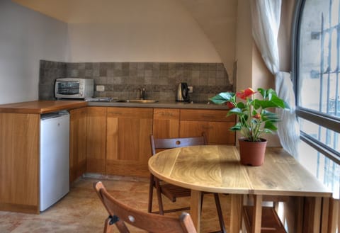 Superior Studio, Balcony | Private kitchenette | Mini-fridge, stovetop, electric kettle, toaster oven