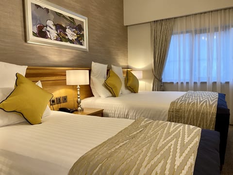 Triple Room | Premium bedding, pillowtop beds, in-room safe, desk