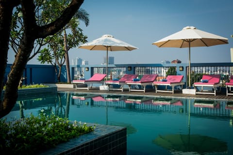 Outdoor pool, pool umbrellas