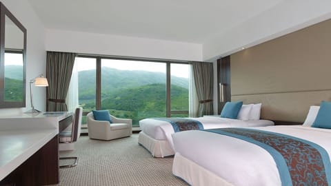 Mountain View Twin Room | Mountain view