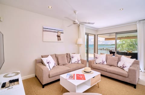 3 bedroom Beachfront Penthouse | Living area | LED TV, DVD player