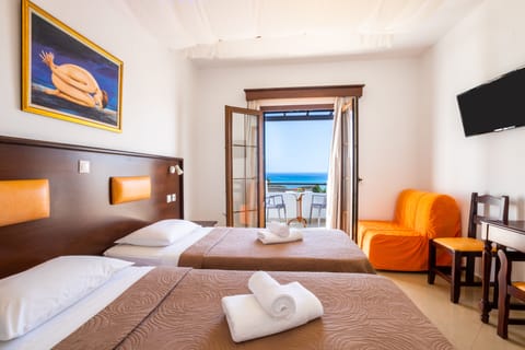 Standard Room, Sea View | In-room safe, soundproofing, free WiFi, bed sheets