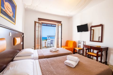 Standard Room, Sea View | In-room safe, soundproofing, free WiFi, bed sheets