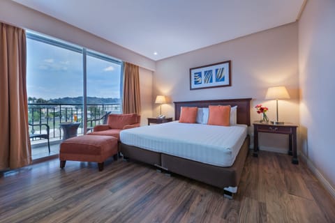 Super Deluxe with Veranda King | In-room safe, individually decorated, individually furnished, desk