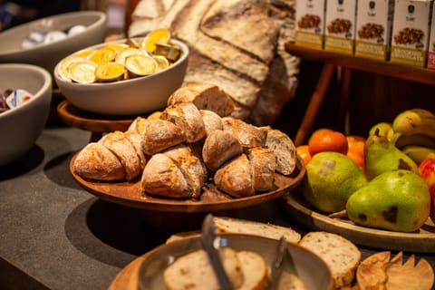 Daily buffet breakfast (EUR 25 per person)