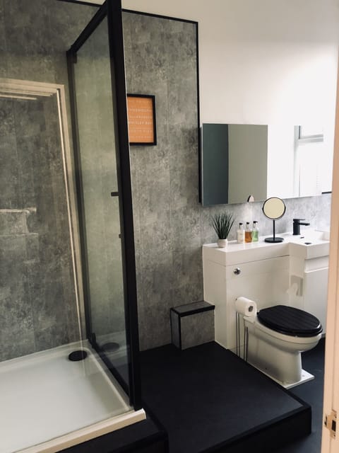 Standard Suite, Ensuite (Sleeps 4) | Bathroom