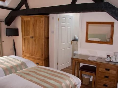 Double or Twin Room, Ensuite | Free WiFi