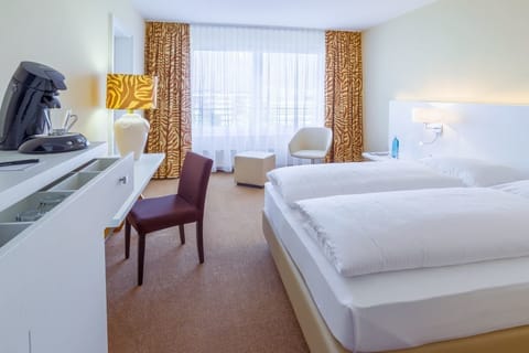 Business Room | Premium bedding, pillowtop beds, minibar, in-room safe