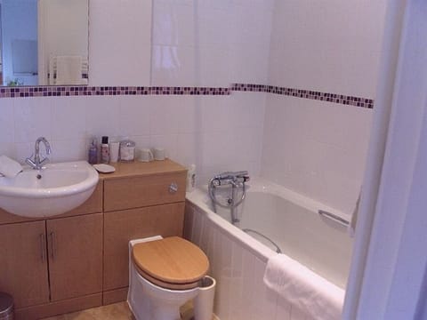 Double Room, Ensuite | Bathroom