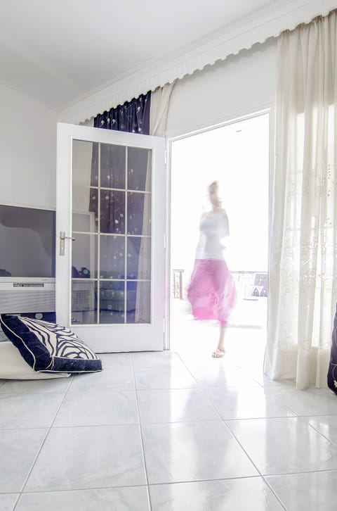 Luxury Suite, Sea View | In-room safe, blackout drapes, soundproofing, iron/ironing board