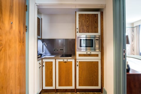 Charleston 1 Bedroom Apartment | Private kitchenette | Espresso maker, coffee/tea maker, electric kettle