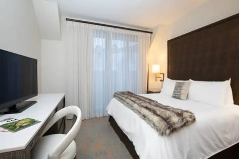 King bed HDTV , Remodeled 