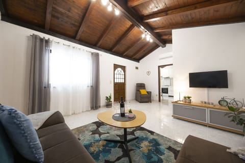 Apartment (A1) | Living room