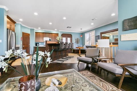 Features a hotel-style lounge on the second floor