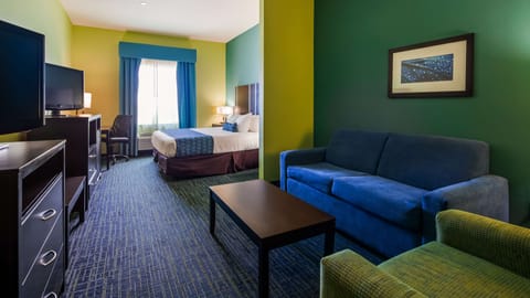 Suite, 1 King Bed, Non Smoking, Refrigerator & Microwave | Pillowtop beds, in-room safe, desk, laptop workspace