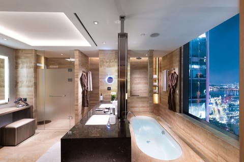 King, Executive Suite, 1 King Bed | Bathroom | Separate tub and shower, deep soaking tub, rainfall showerhead