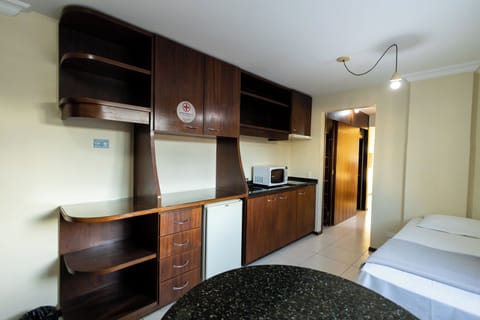 Minibar, desk, laptop workspace, free WiFi