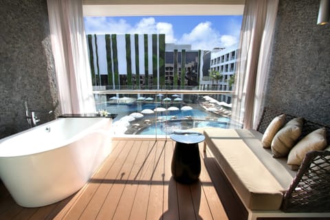 Room, 1 King Bed, Balcony, Pool View | 1 bedroom, premium bedding, free minibar items, in-room safe