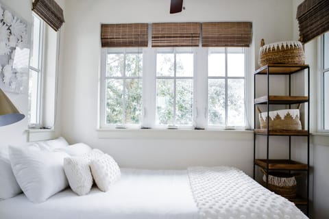 Carriage House: Guest Bedroom