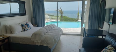 Deluxe King/Twin Room - Sea View-2 | Beach/ocean view