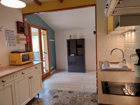 Fully fitted Kitchen