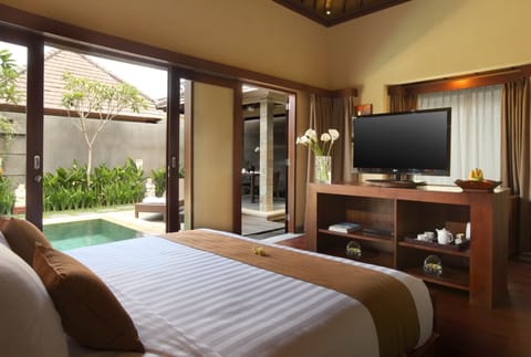 1 Bedroom Pool Villa with Floating Breakfast | 1 bedroom, memory foam beds, minibar, in-room safe