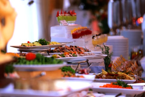 Daily buffet breakfast (USD 9 per person)