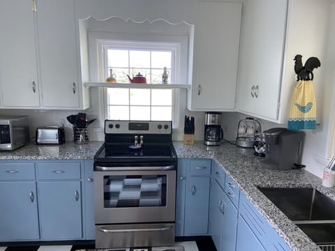 Granite countertops!