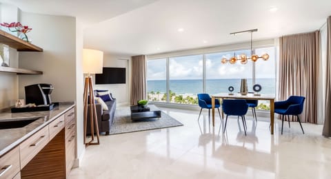 Presidential Penthouse, 1 King Bed with Sofa bed, Ensuite (Unique Oceanfront One Bedroom Suite) | Premium bedding, down comforters, pillowtop beds, in-room safe