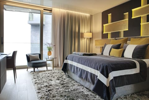 Superior Room | Egyptian cotton sheets, premium bedding, down comforters, minibar