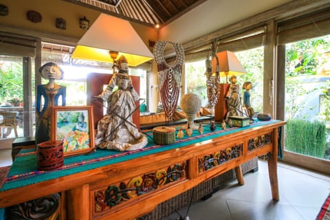 Villa, 3 Bedrooms, Private Pool, Garden View | Interior detail