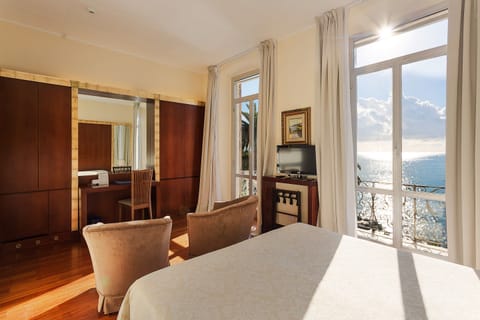 Superior Double Room, Sea View | Premium bedding, down comforters, minibar, in-room safe