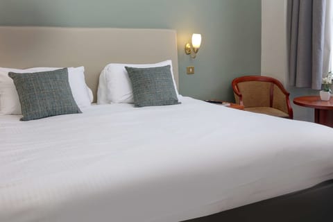 Standard Room, 1 Double Bed, Non Smoking | In-room safe, free WiFi, bed sheets