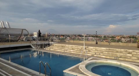 Outdoor pool, sun loungers