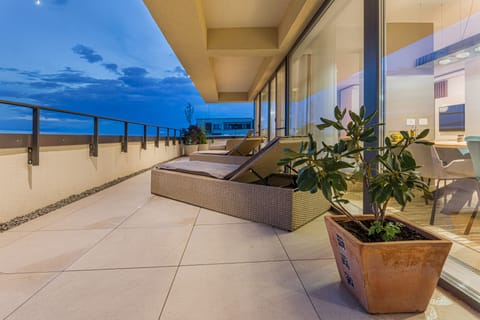 Panoramic Penthouse, 3 Bedrooms, Terrace, Mountain View | Terrace/patio