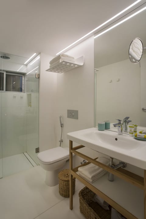 Double or Twin Room, Courtyard View | Bathroom shower