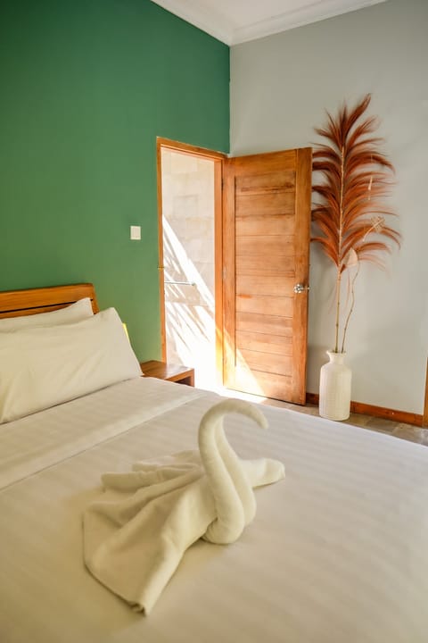 Villa, 3 Bedrooms (6 people) | Minibar, in-room safe, individually decorated, individually furnished