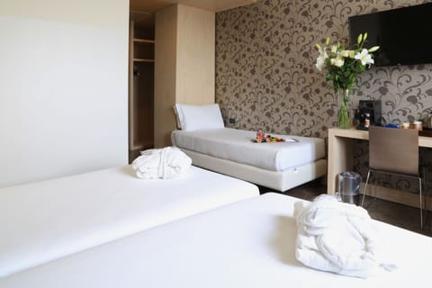 Superior Triple Room | Premium bedding, down comforters, minibar, in-room safe