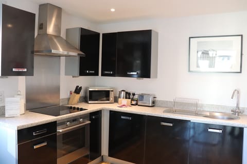 One Bedroom Apartment with Balcony | Private kitchenette