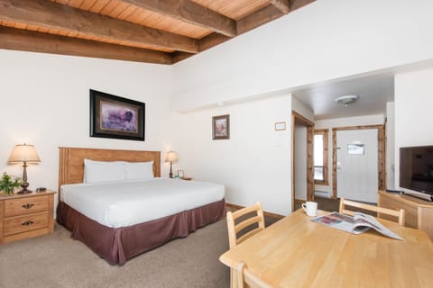 Superior Suite, 1 King Bed, Kitchenette | Free wired internet, bed sheets